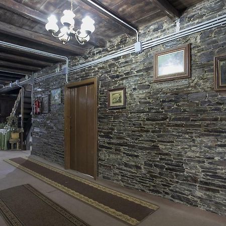 A Fonte Das Bodas Samos Luaran gambar