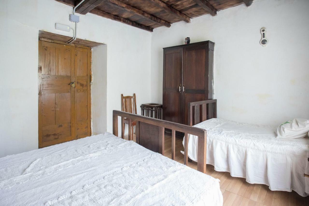 A Fonte Das Bodas Samos Luaran gambar