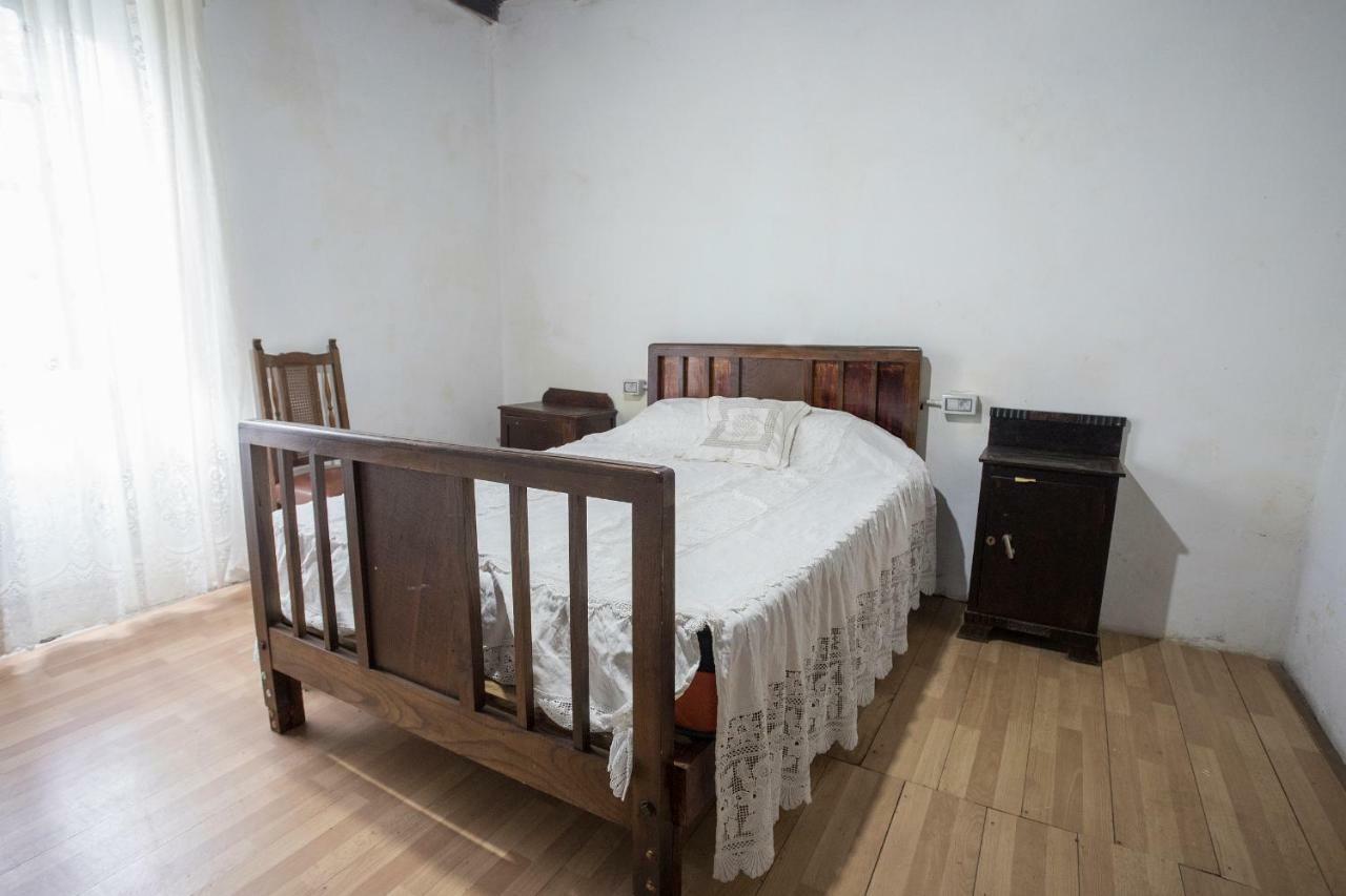 A Fonte Das Bodas Samos Luaran gambar