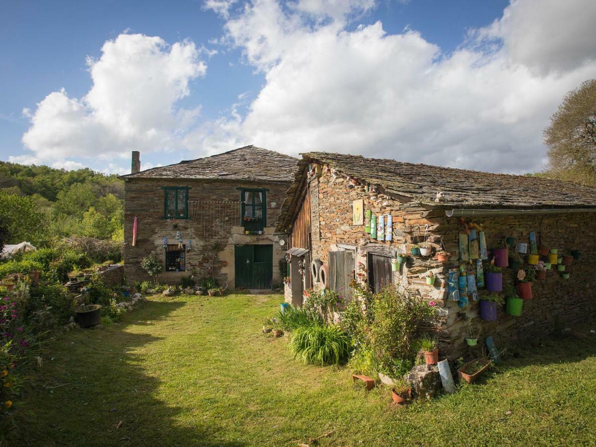 A Fonte Das Bodas Samos Luaran gambar